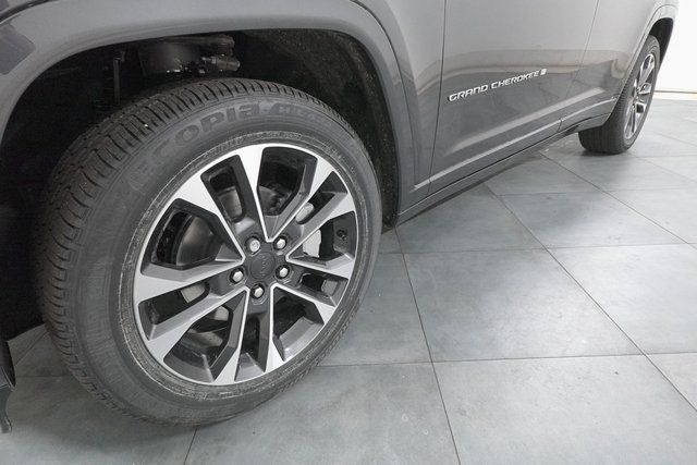 2025 Jeep Grand Cherokee Overland