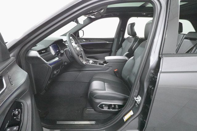 2025 Jeep Grand Cherokee Overland