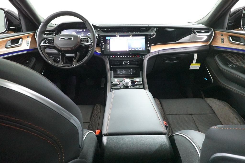 2026 Jeep Grand Cherokee GRAND CHEROKEE SUMMIT 4X4