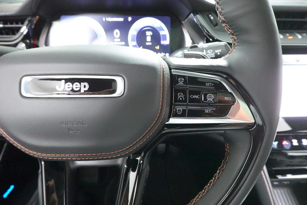 2026 Jeep Grand Cherokee GRAND CHEROKEE SUMMIT 4X4