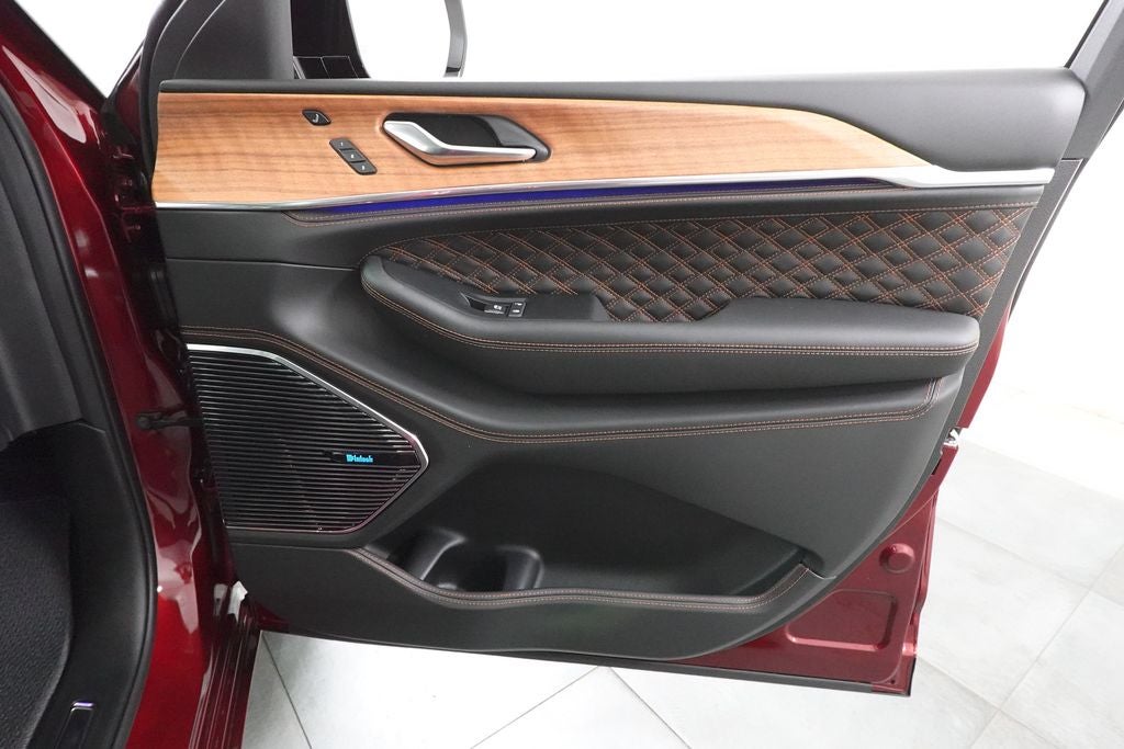 2026 Jeep Grand Cherokee Summit