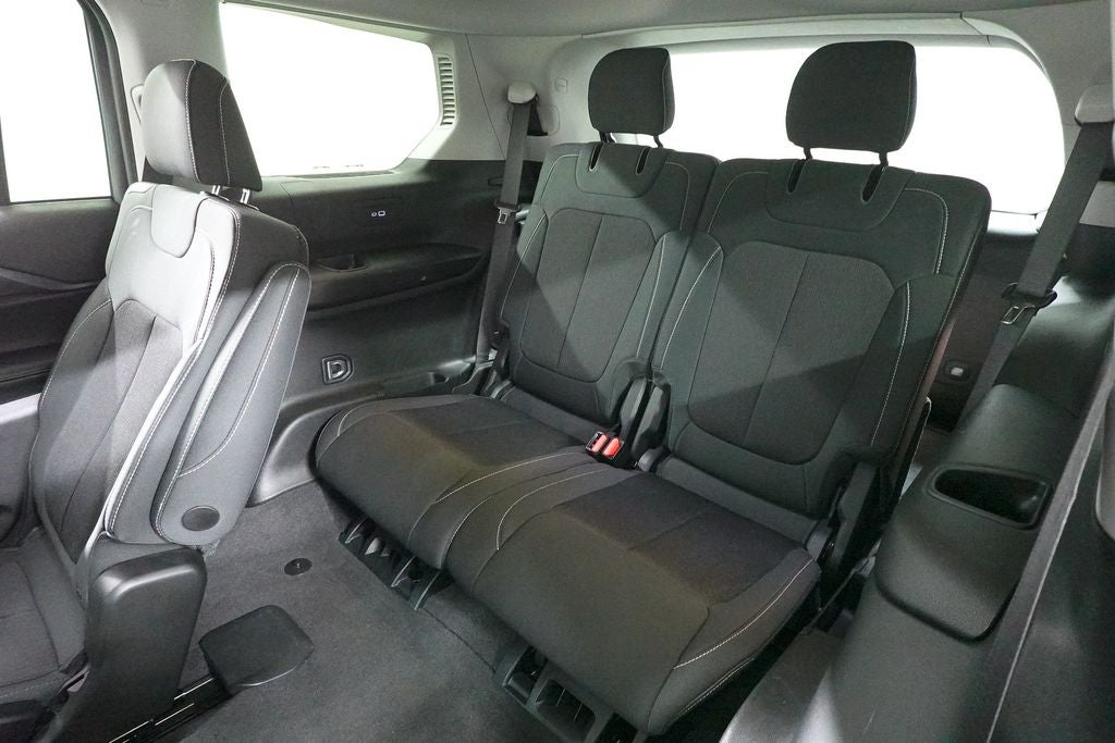 2022 Jeep Grand Cherokee L Laredo