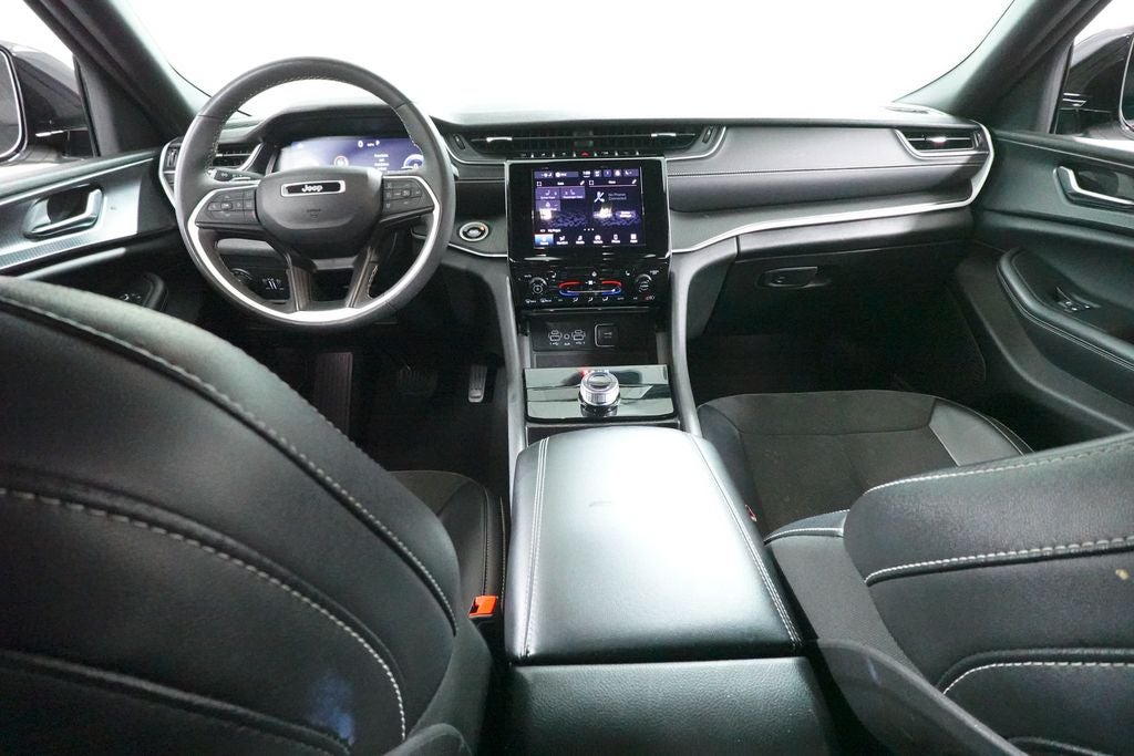 2024 Jeep Grand Cherokee L Altitude 4x4