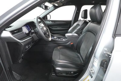 2024 Jeep Grand Cherokee L Altitude 4x4