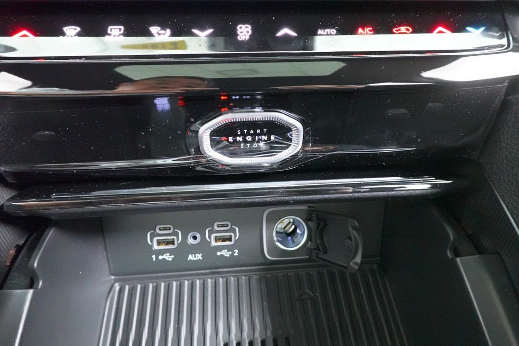 2026 Jeep Grand Cherokee L Laredo Altitude