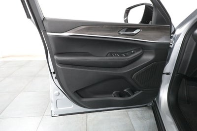 2026 Jeep Grand Cherokee L Laredo Altitude