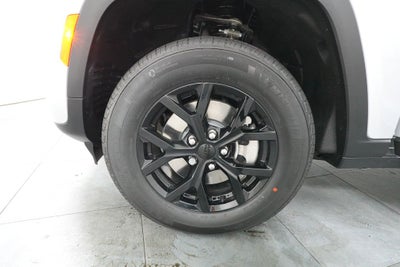 2026 Jeep Grand Cherokee L Laredo Altitude