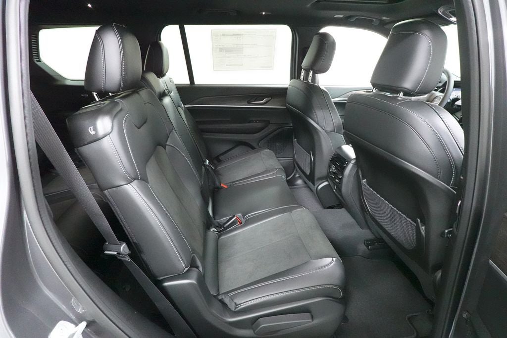 2026 Jeep Grand Cherokee L Laredo