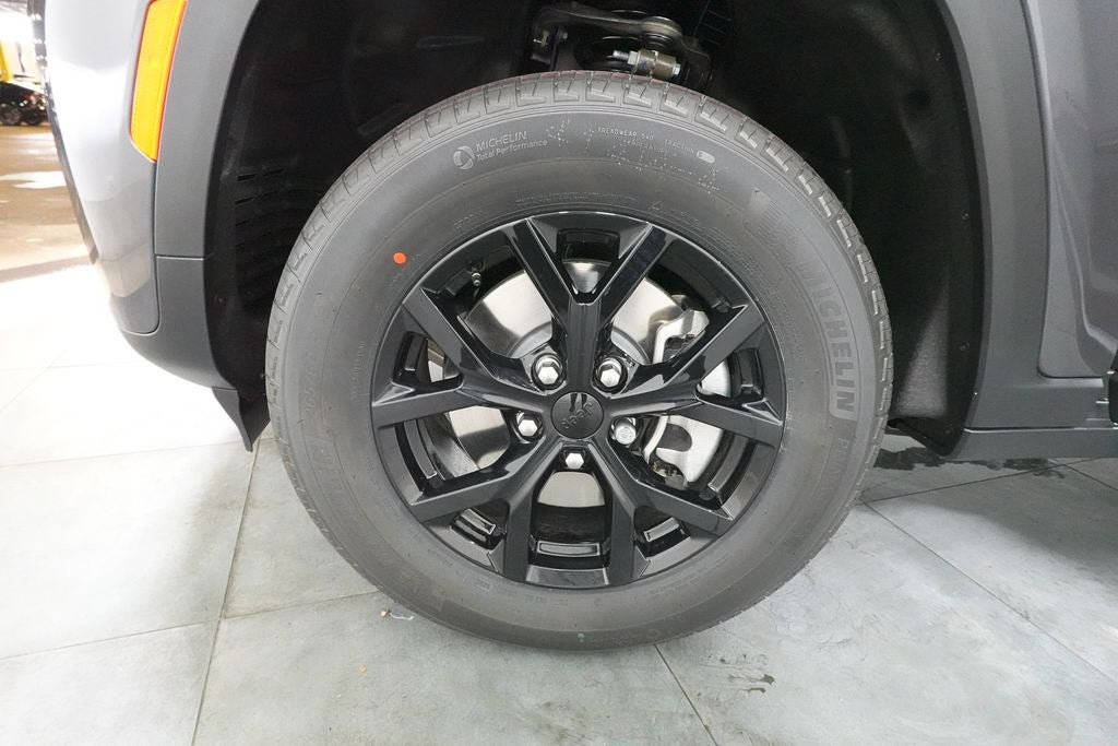 2026 Jeep Grand Cherokee L Laredo