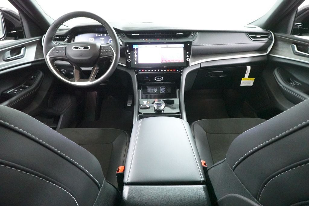 2026 Jeep Grand Cherokee L Laredo