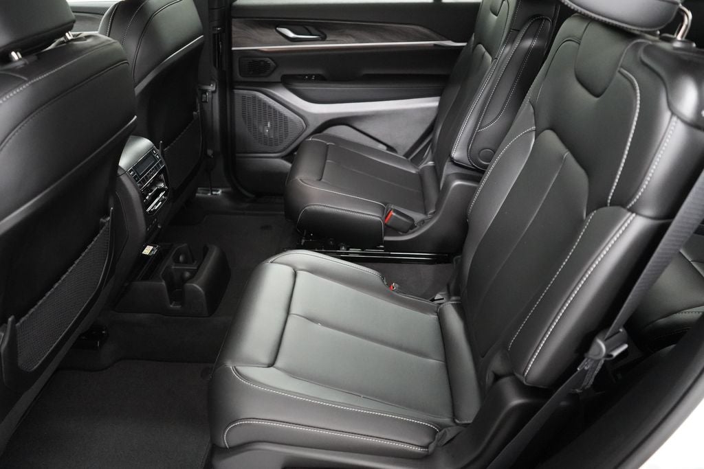 2027 Jeep Grand Cherokee L Limited