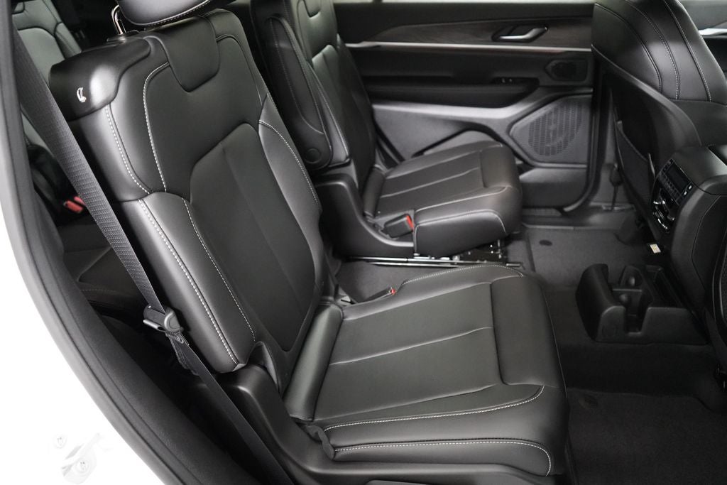 2027 Jeep Grand Cherokee L Limited
