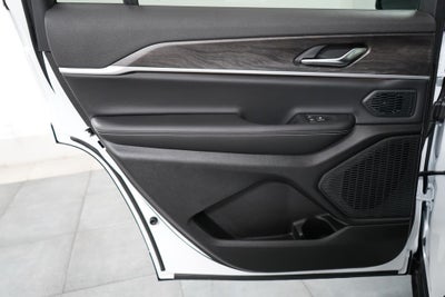 2027 Jeep Grand Cherokee L Limited