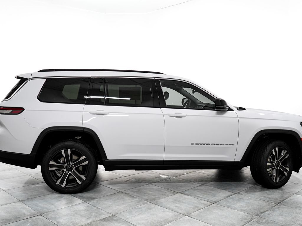 2027 Jeep Grand Cherokee L Limited