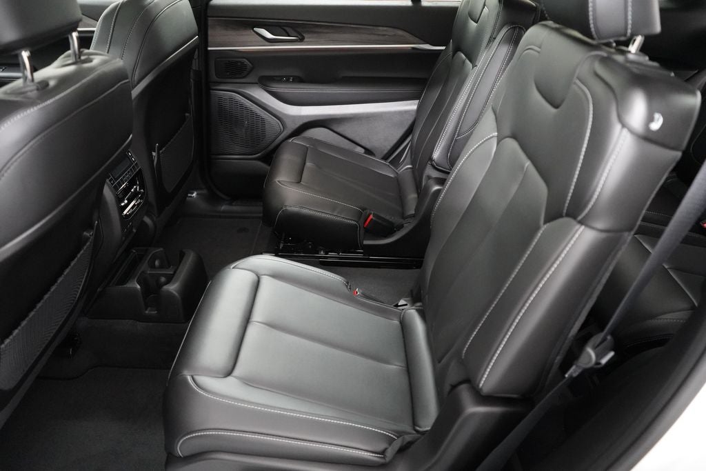 2027 Jeep Grand Cherokee L Limited
