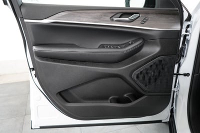 2027 Jeep Grand Cherokee L Limited