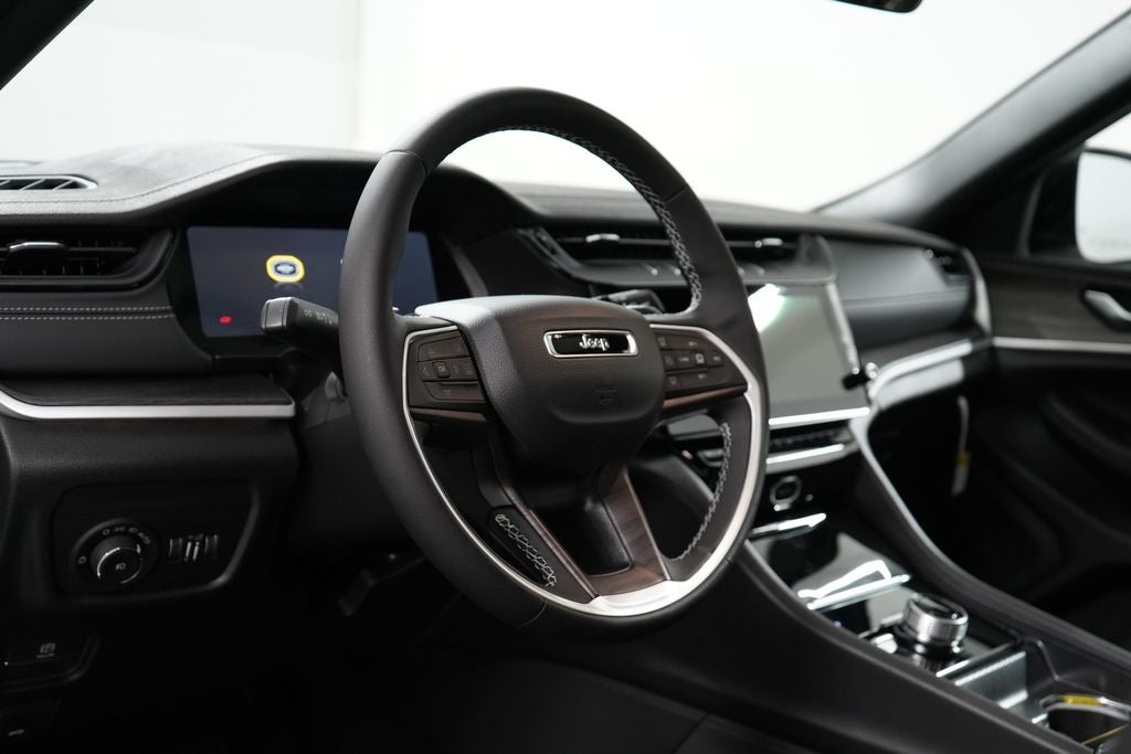 2027 Jeep Grand Cherokee L Limited