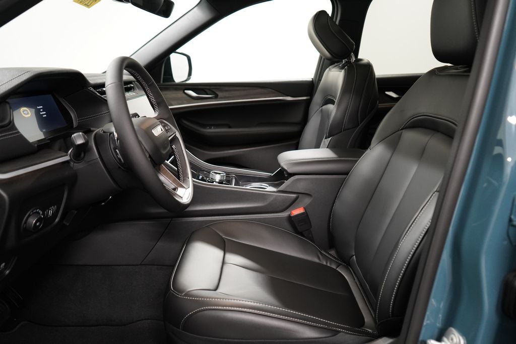 2027 Jeep Grand Cherokee L Limited