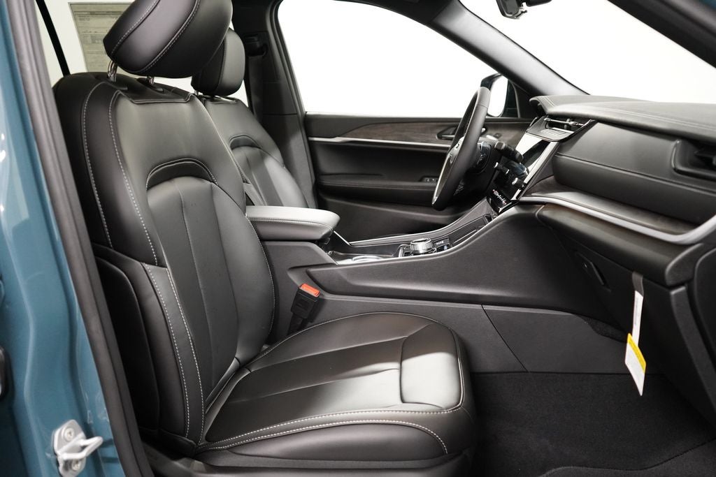 2027 Jeep Grand Cherokee L Limited
