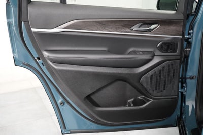 2027 Jeep Grand Cherokee L Limited