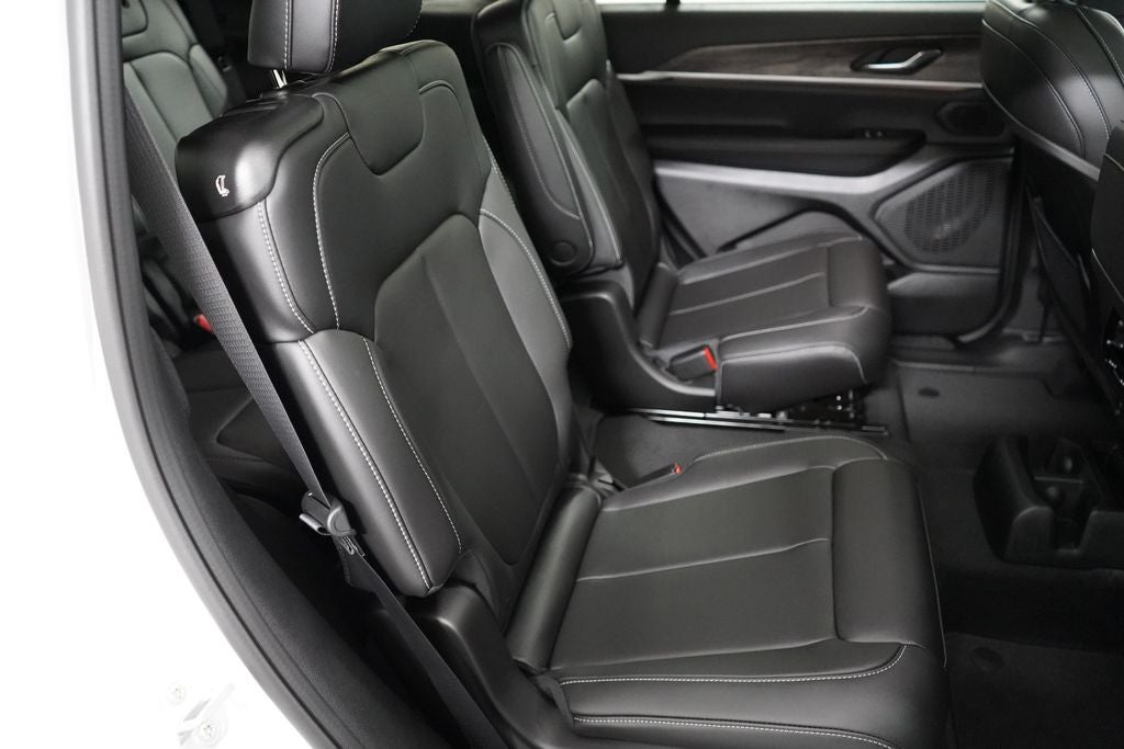 2027 Jeep Grand Cherokee L Limited