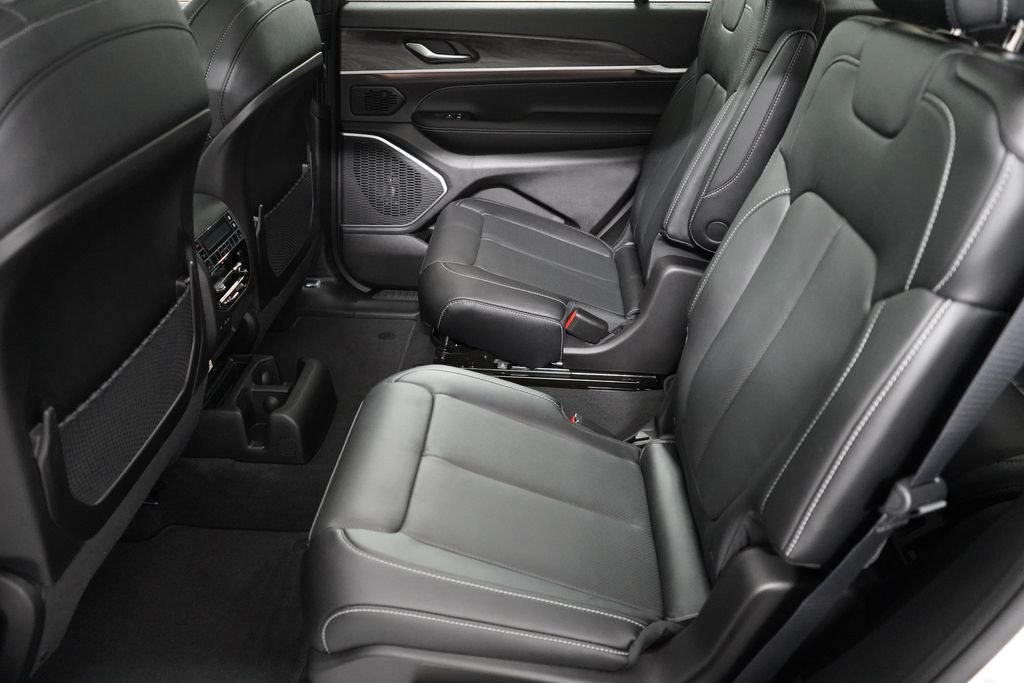 2027 Jeep Grand Cherokee L Limited Reserve