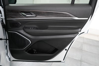 2027 Jeep Grand Cherokee L Limited Reserve