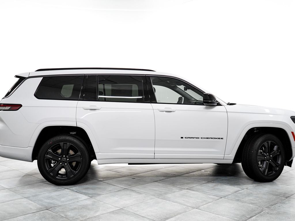 2027 Jeep Grand Cherokee L Limited Reserve