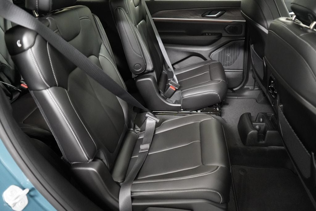 2027 Jeep Grand Cherokee L Limited