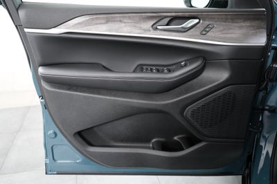 2027 Jeep Grand Cherokee L Limited