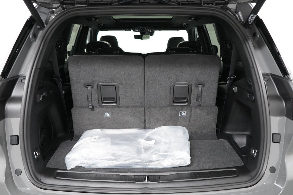 2027 Jeep Grand Cherokee L Limited Reserve