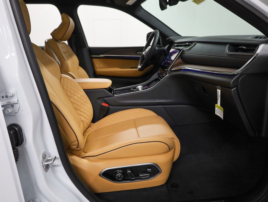 2025 Jeep Grand Cherokee L Summit