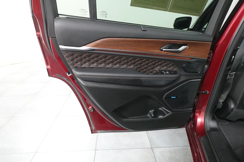 2023 Jeep Grand Cherokee L Summit