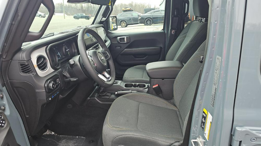 2025 Jeep Wrangler Sahara 4xe