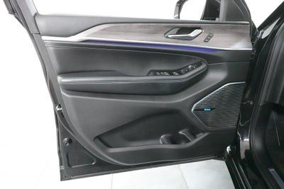 2022 Jeep Grand Cherokee 4xe Overland 4xe