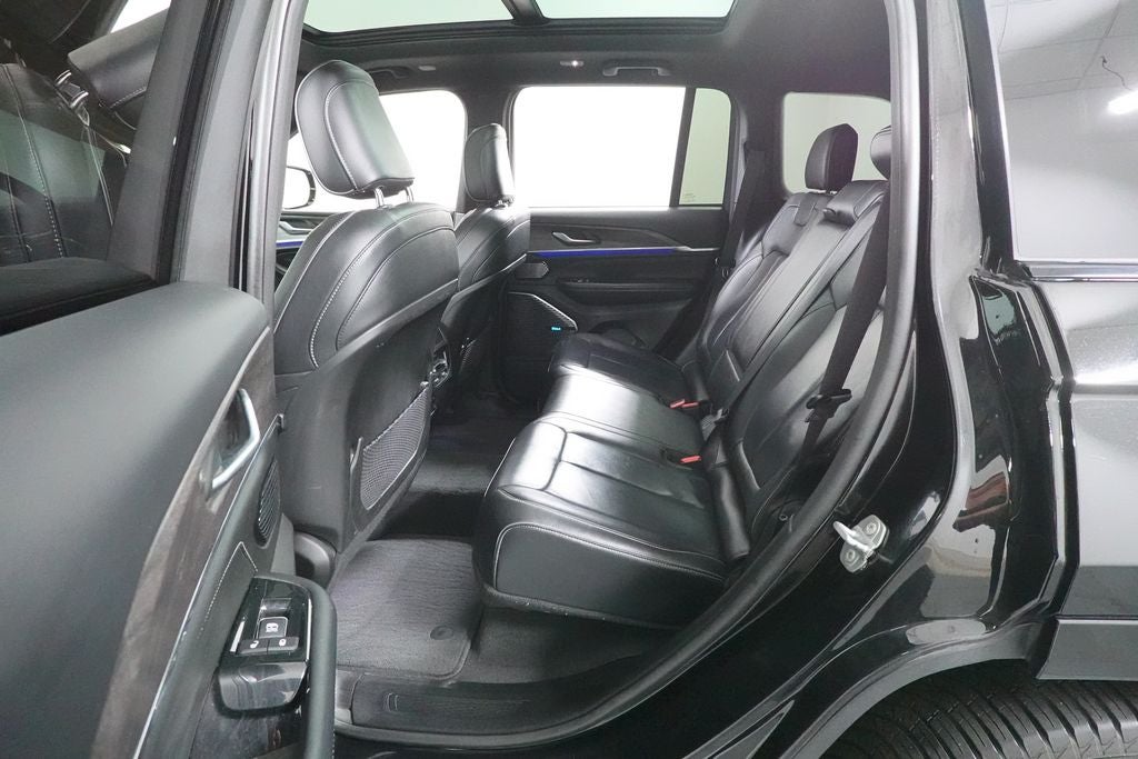 2022 Jeep Grand Cherokee 4xe Overland 4xe