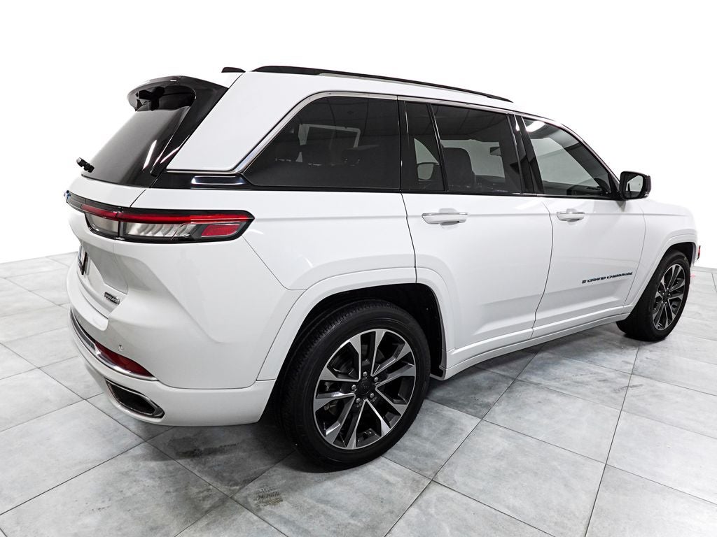2022 Jeep Grand Cherokee 4xe Overland