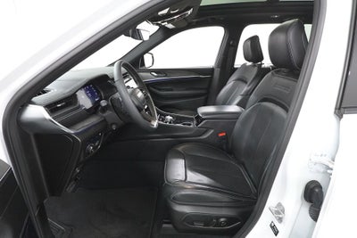 2022 Jeep Grand Cherokee 4xe Overland