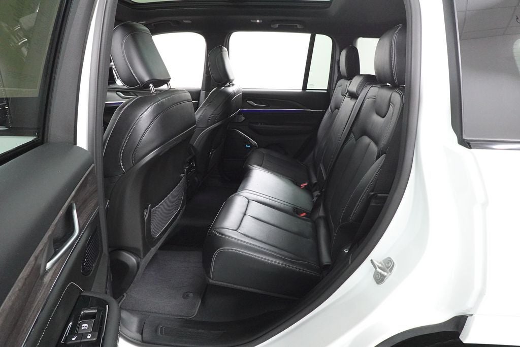 2022 Jeep Grand Cherokee 4xe Overland