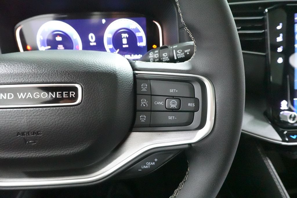 2026 Jeep Grand Wagoneer L 4x4