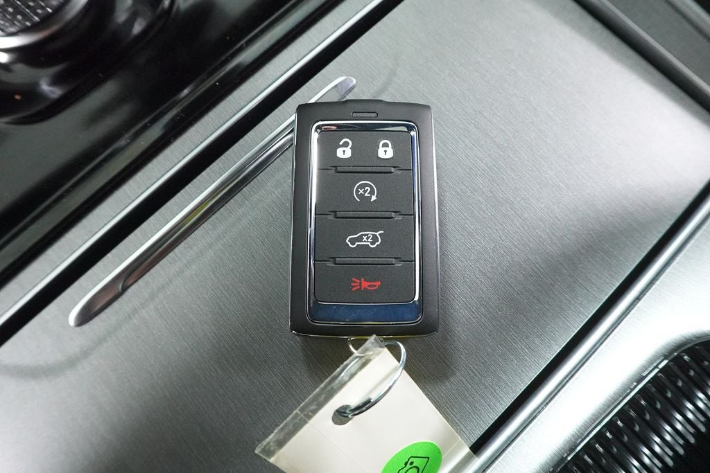 2026 Jeep Grand Wagoneer L 4x4