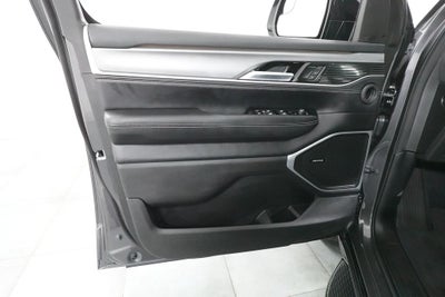 2026 Jeep Grand Wagoneer L 4x4