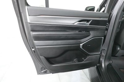 2026 Jeep Grand Wagoneer L 4x4