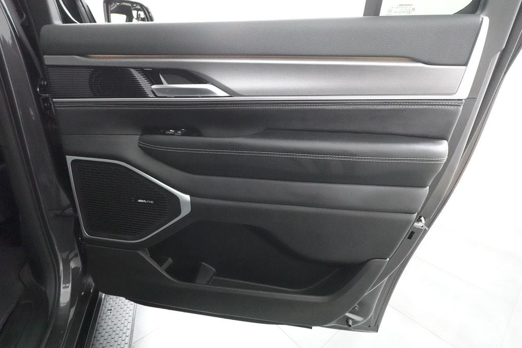 2026 Jeep Grand Wagoneer L 4x4