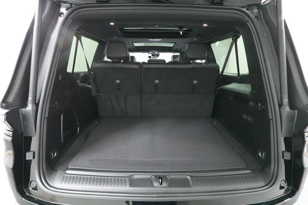 2026 Jeep Grand Wagoneer L 4x4