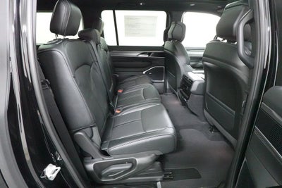 2026 Jeep Grand Wagoneer L 4x4