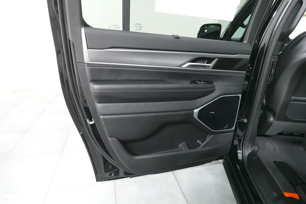 2026 Jeep Grand Wagoneer L Limited Altitude
