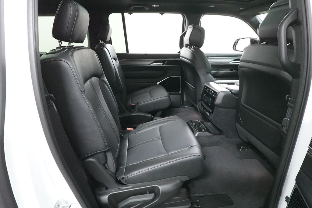 2026 Jeep Grand Wagoneer L Limited Reserve