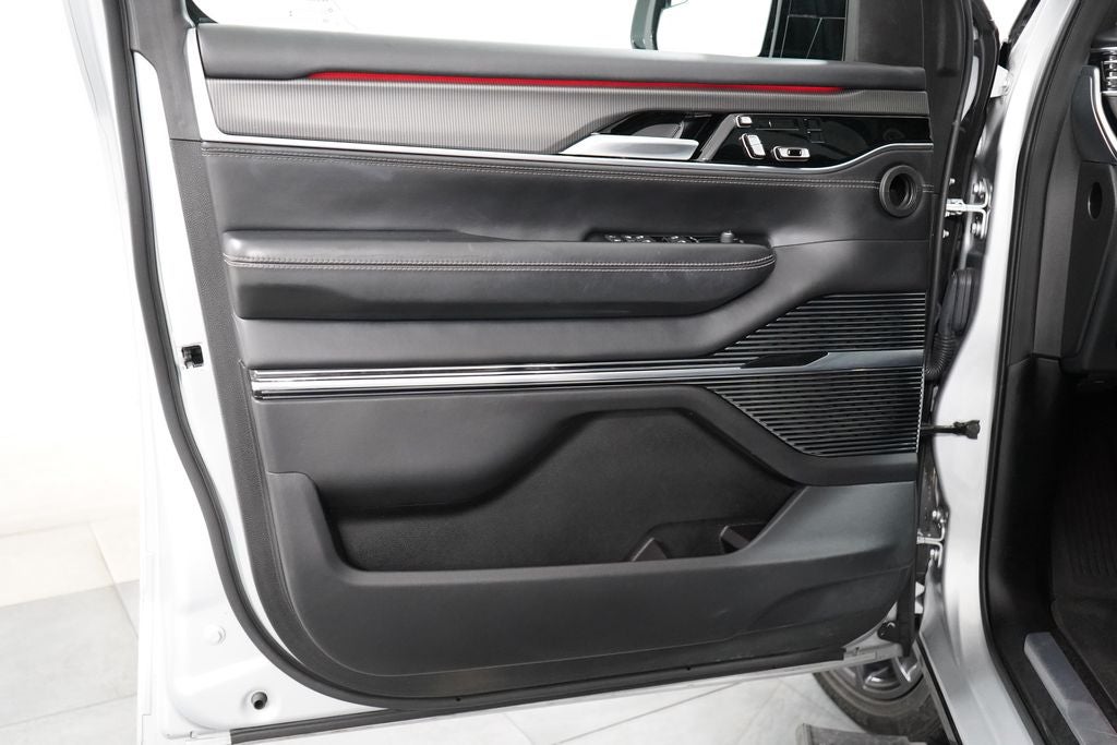 2024 Jeep Grand Wagoneer L Series II