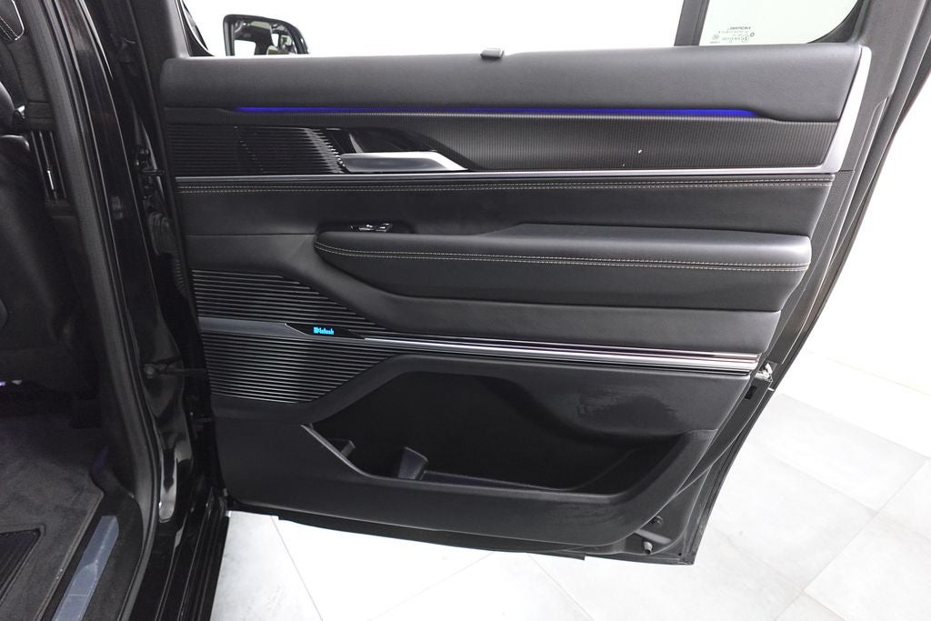 2024 Jeep Grand Wagoneer L Series II Obsidian